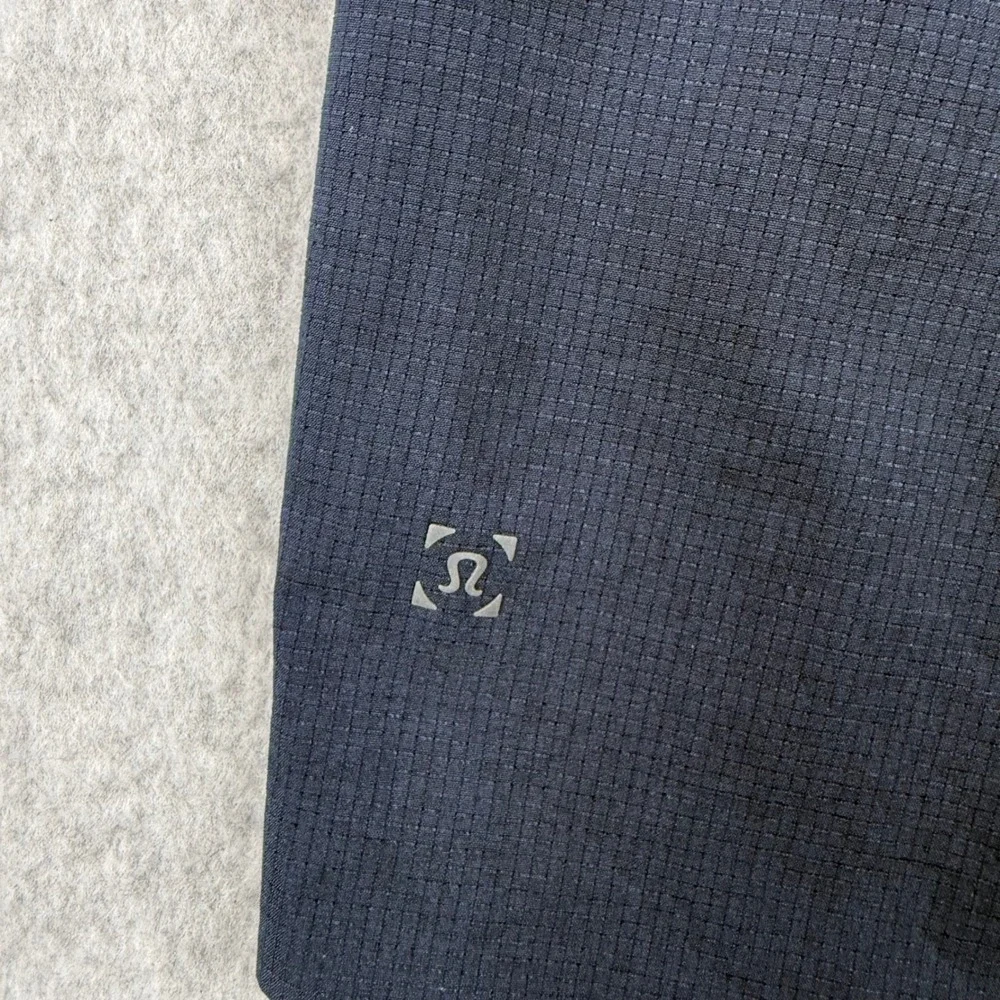 Lululemon Shorts Mens Medium Blue Namaste Mesh Lined Beach Surf Board 8